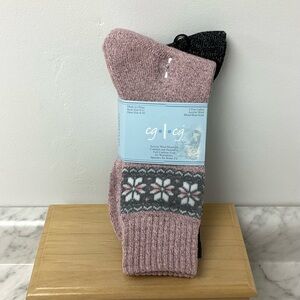 Cgcg ladies acrylic wool blend boot socks.